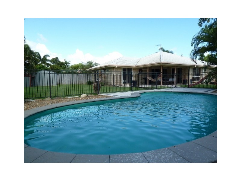 3 Admiralty Way, Bucasia QLD 4750