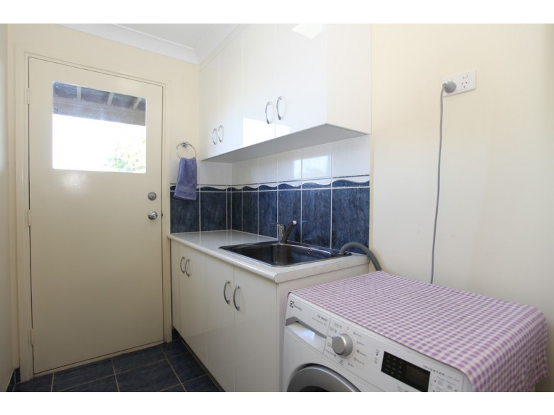 11 Polly Crescent, Richmond QLD 4740