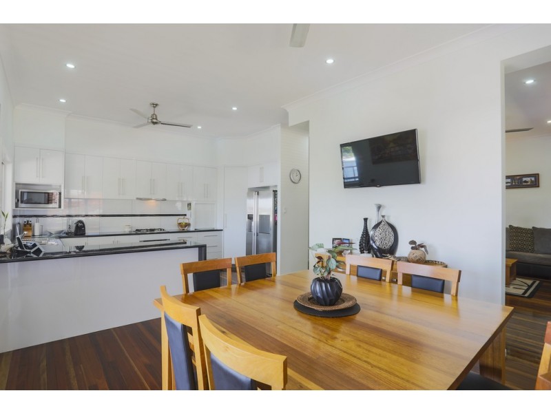 37 Perry Street, West Mackay QLD 4740