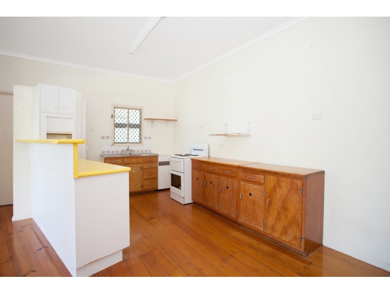50 Meadow Street, North Mackay QLD 4740