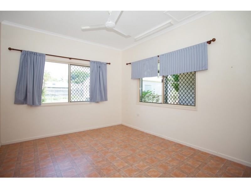 50 Meadow Street, North Mackay QLD 4740