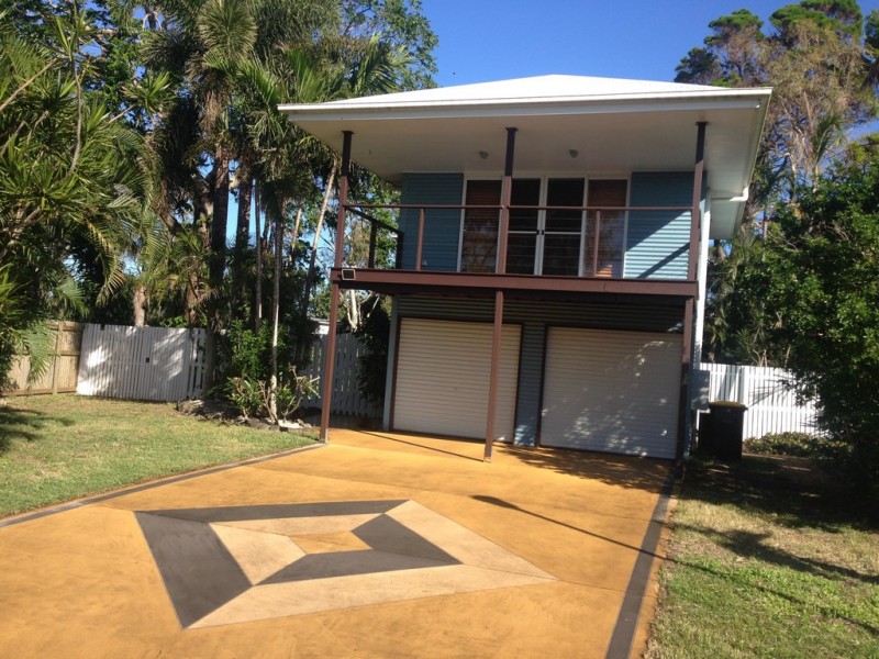 20 Grace Cresc, Slade Point QLD 4740