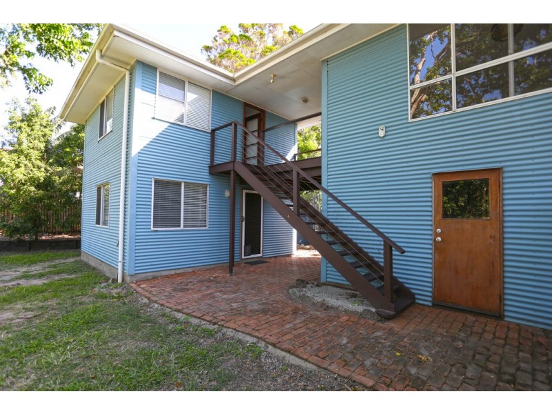 20 Grace Cresc, Slade Point QLD 4740