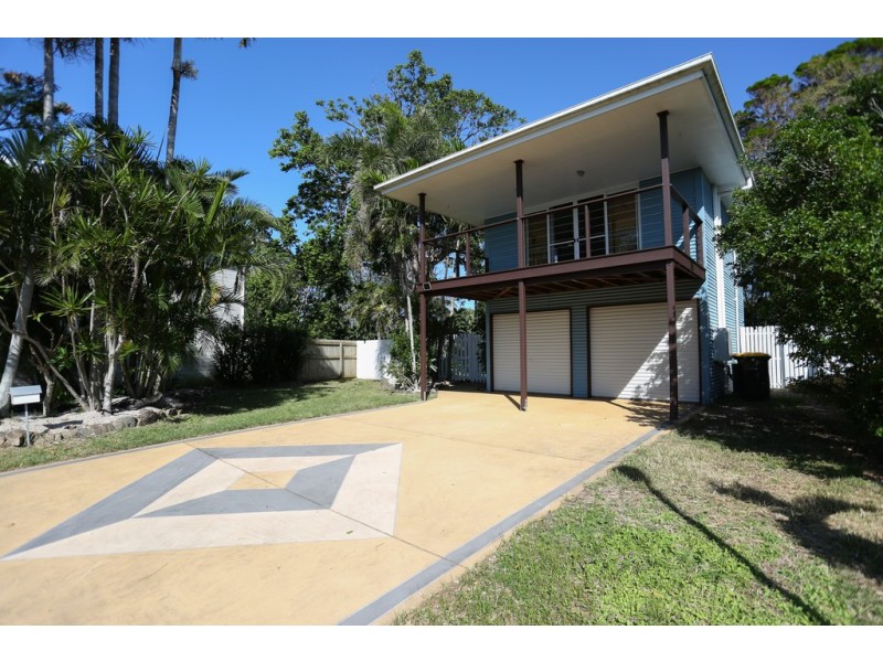 20 Grace Cresc, Slade Point QLD 4740