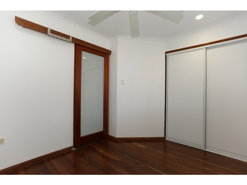 20 Grace Cresc, Slade Point QLD 4740