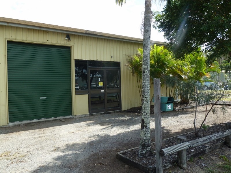 21 David Muir St, Slade Point QLD 4740