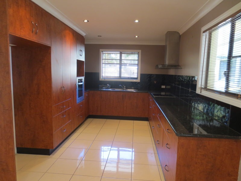 5 Nightingale Crt, Slade Point QLD 4740