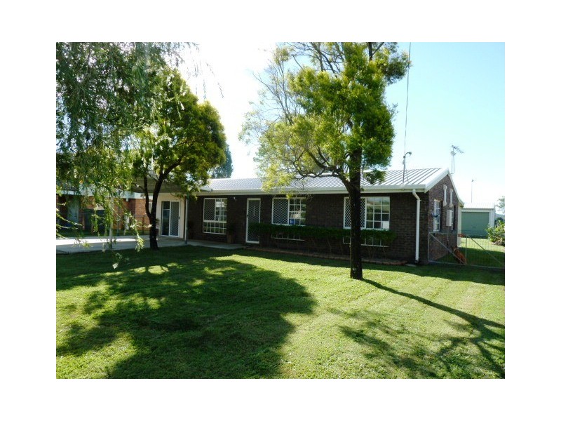 10 Youngs Lane, Walkerston QLD 4751