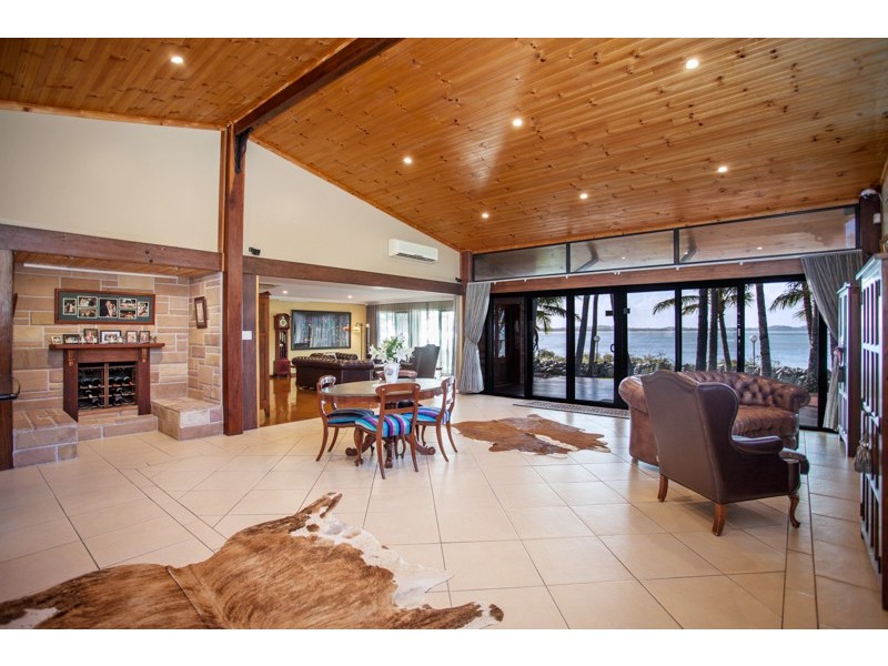 2 Ocean Avenue, Slade Point QLD 4740