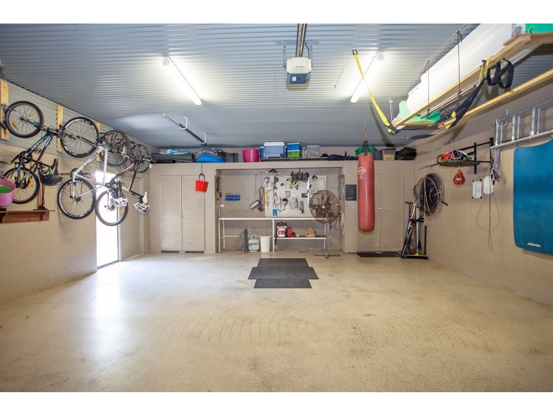 2 Ocean Avenue, Slade Point QLD 4740