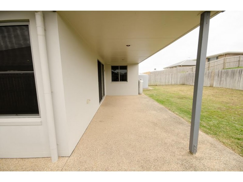 10 Crestview Crescent, Bucasia QLD 4750