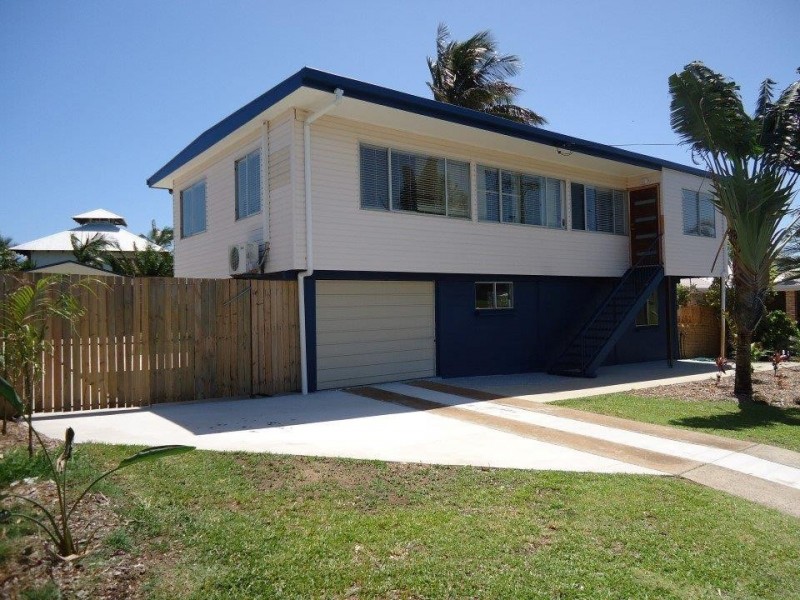 11 Cumberland Avenue, Slade Point QLD 4740