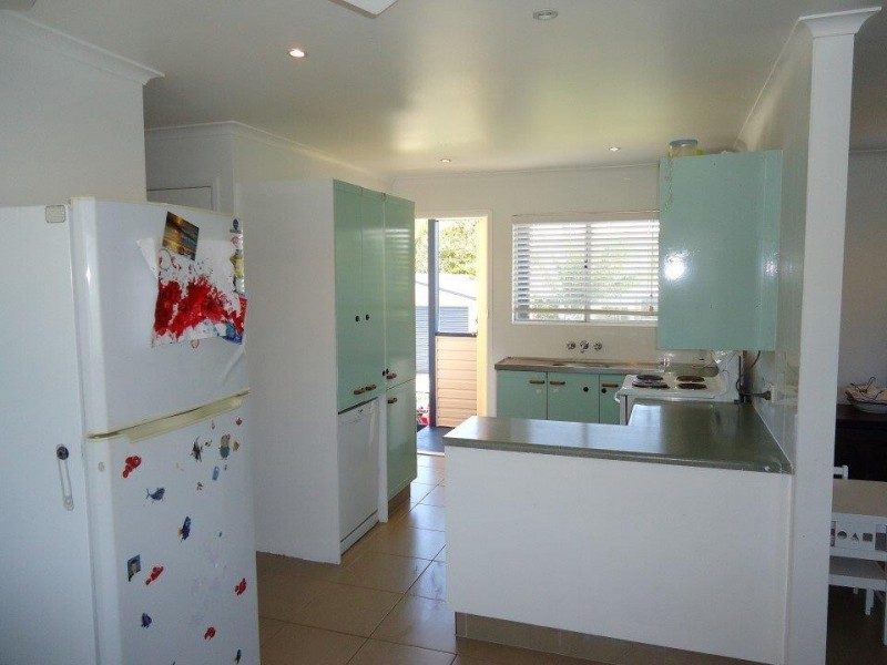 11 Cumberland Avenue, Slade Point QLD 4740