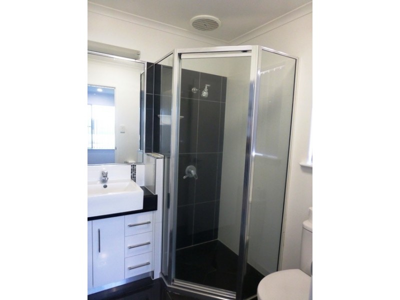 7 Lancaster Way, Ooralea QLD 4740