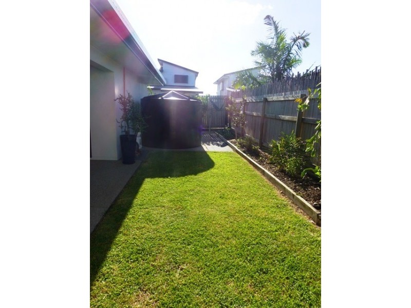 7 Lancaster Way, Ooralea QLD 4740