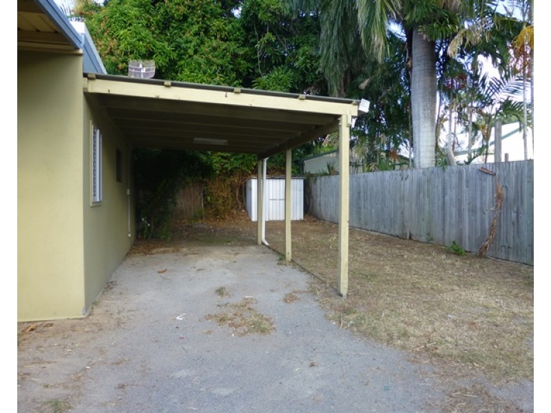 2/5 Swift Street, Slade Point QLD 4740