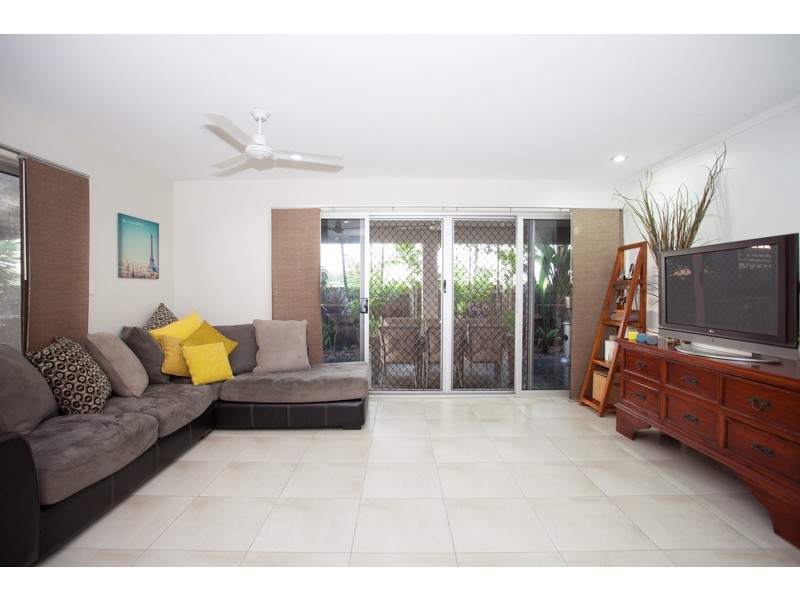 31 Gingham Street, Glenella QLD 4740