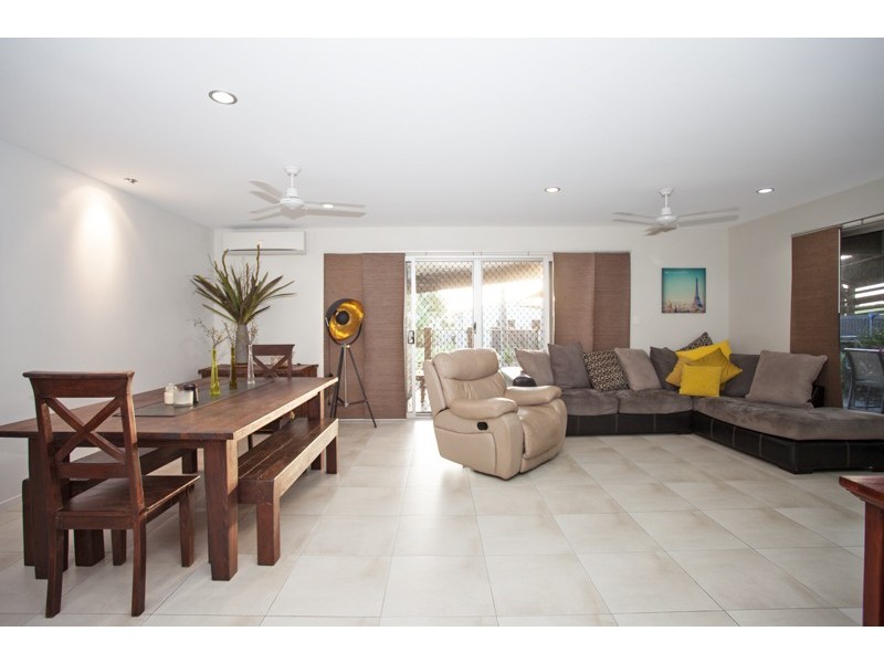 31 Gingham Street, Glenella QLD 4740