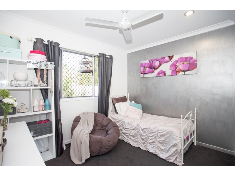 31 Gingham Street, Glenella QLD 4740