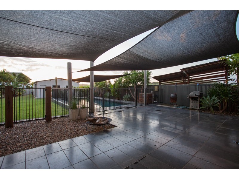 31 Gingham Street, Glenella QLD 4740