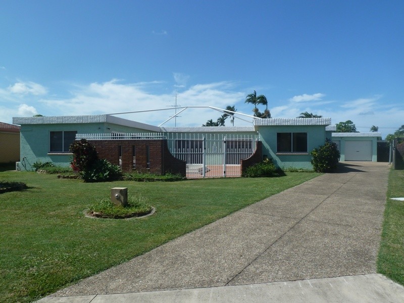 6 Steinbeck Court, West Mackay QLD 4740