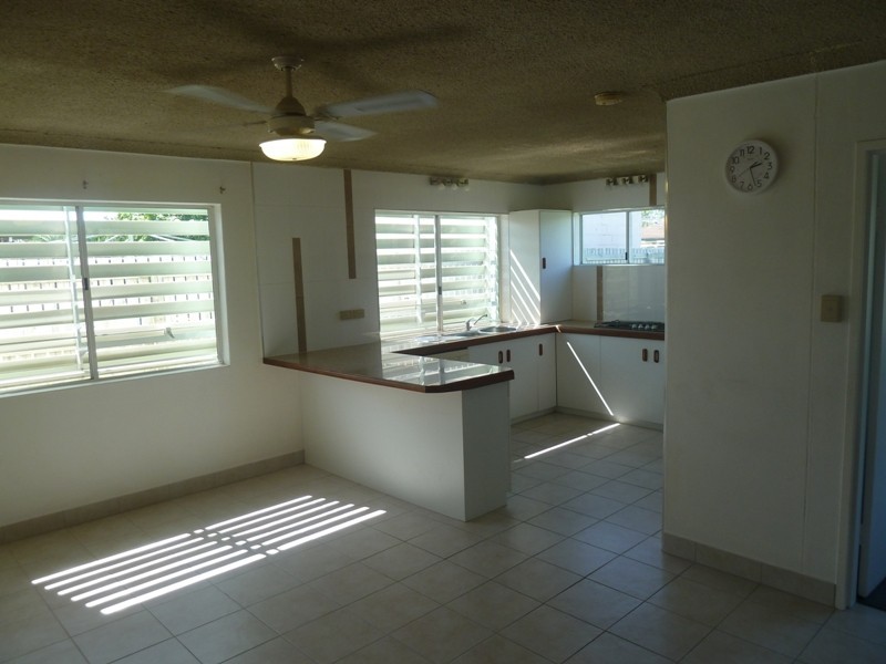 6 Steinbeck Court, West Mackay QLD 4740