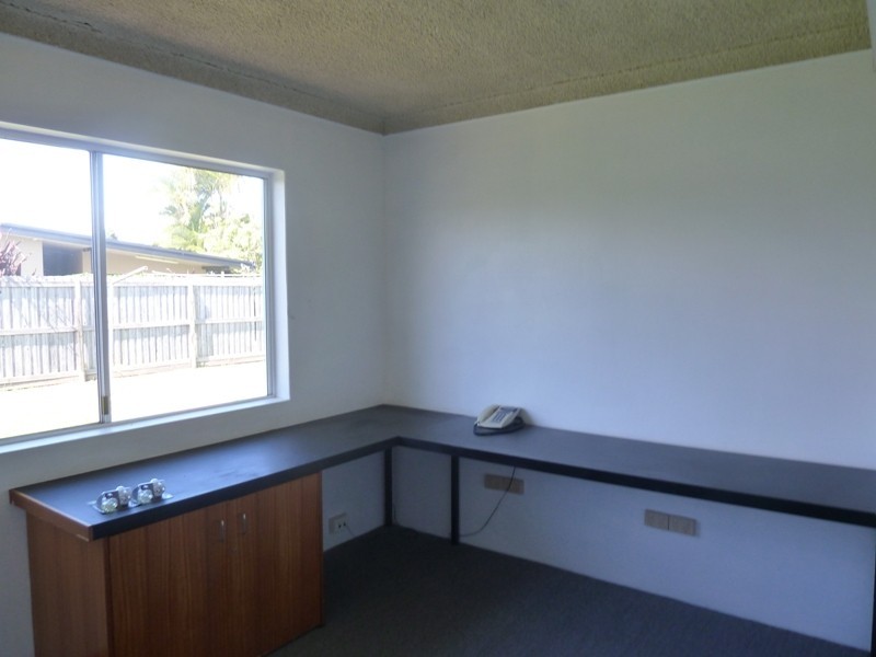 6 Steinbeck Court, West Mackay QLD 4740