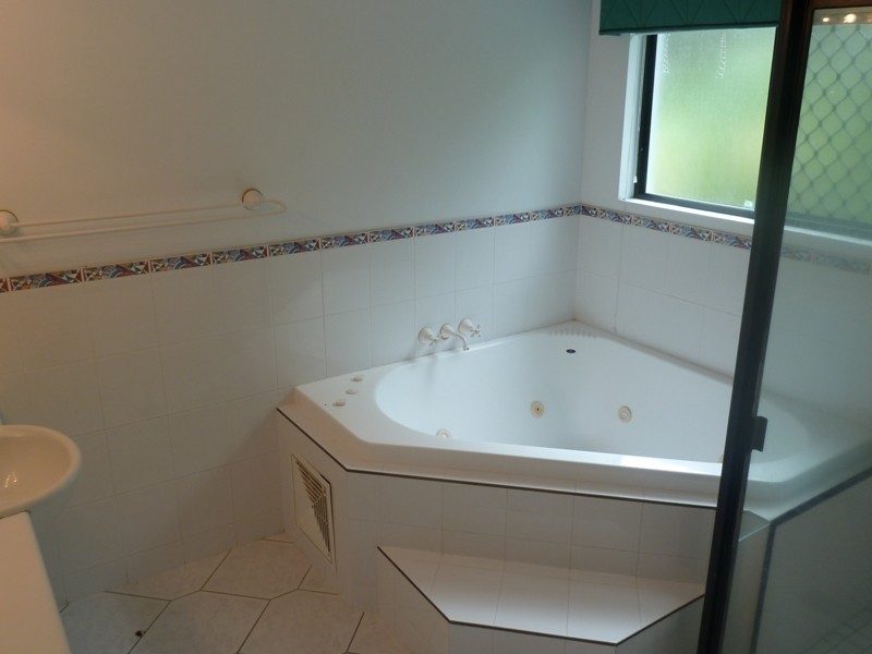 42 Admiral Drive, Dolphin Heads QLD 4740