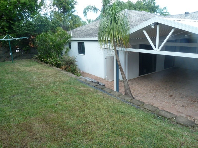 42 Admiral Drive, Dolphin Heads QLD 4740