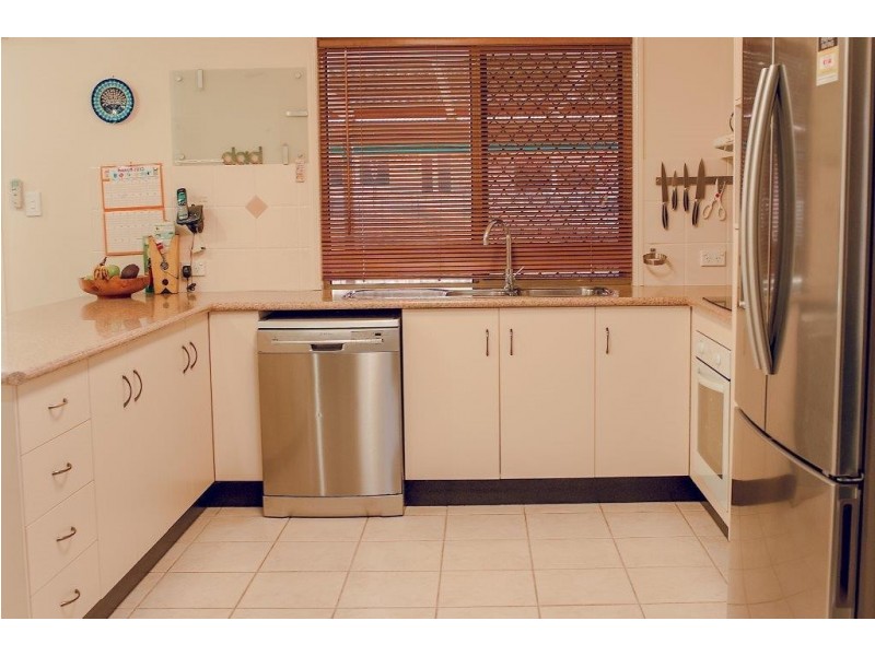 51 Marine Parade, Bucasia QLD 4750
