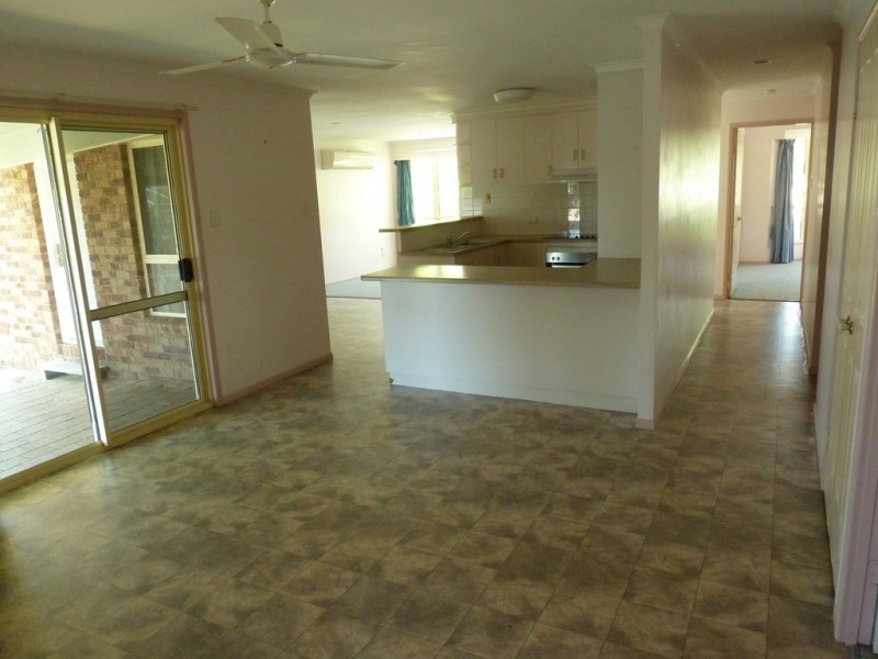 3 Pipeline Dr, Blacks Beach QLD 4740