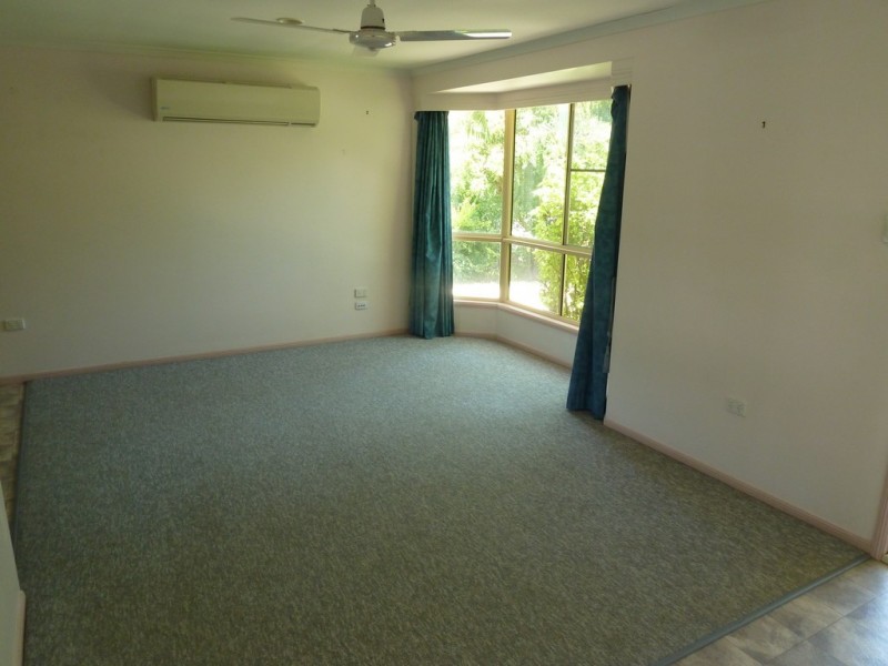 3 Pipeline Dr, Blacks Beach QLD 4740