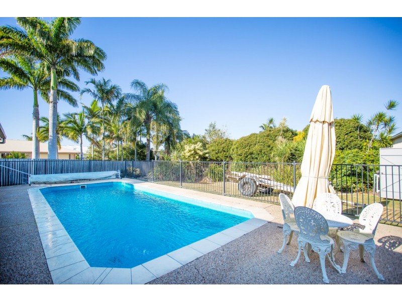 4 Perch Ct, Andergrove QLD 4740