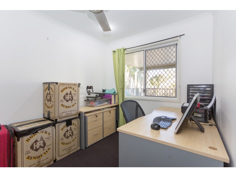 4 Perch Ct, Andergrove QLD 4740