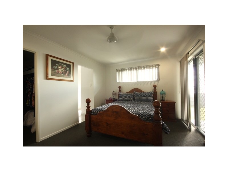 18 Douglas Crescent, Rural View QLD 4740