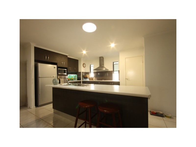 18 Douglas Crescent, Rural View QLD 4740