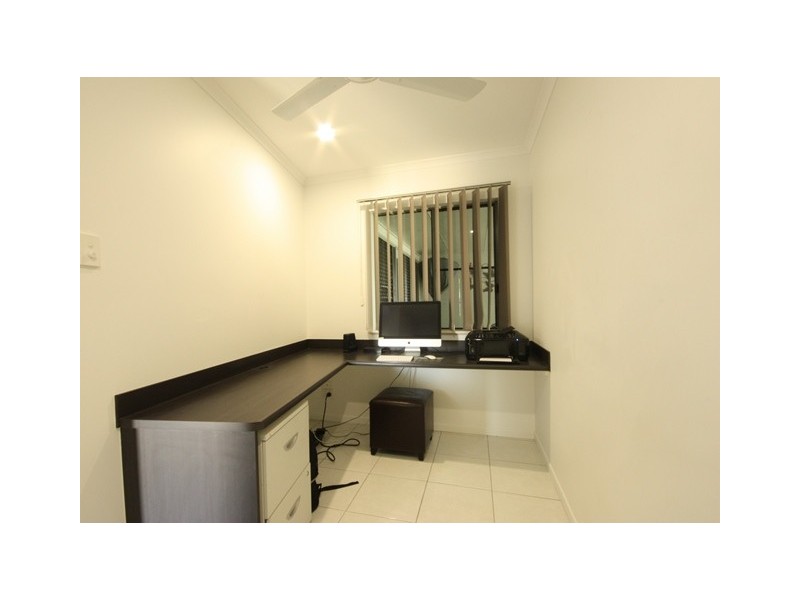 18 Douglas Crescent, Rural View QLD 4740