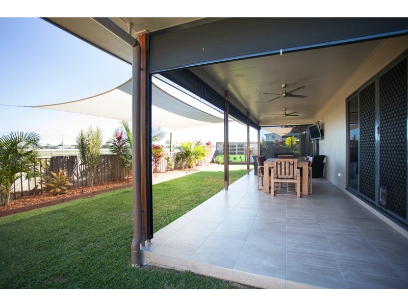 41 Makybe Diva Drive, Ooralea QLD 4740