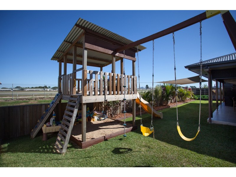 41 Makybe Diva Drive, Ooralea QLD 4740