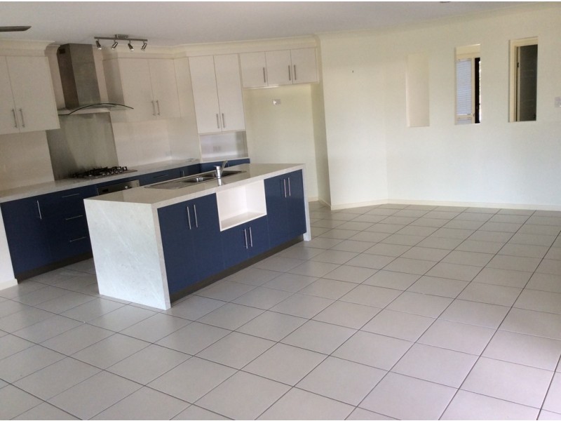 5 Rutland Place, Marian QLD 4753