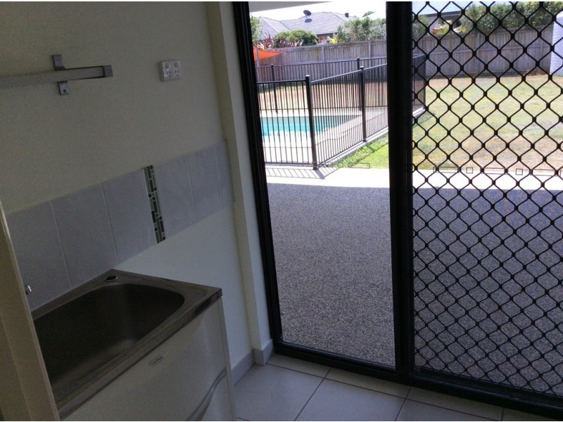 5 Rutland Place, Marian QLD 4753