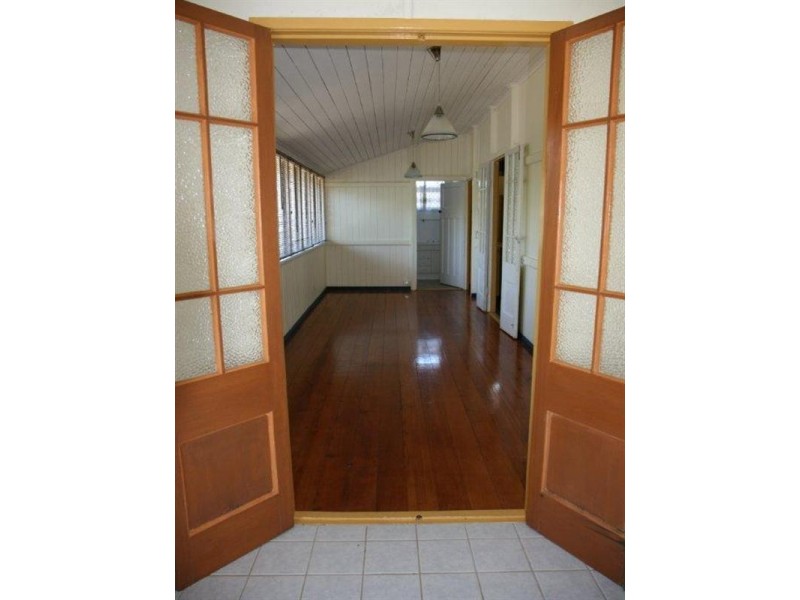 14 Tait Street, West Mackay QLD 4740