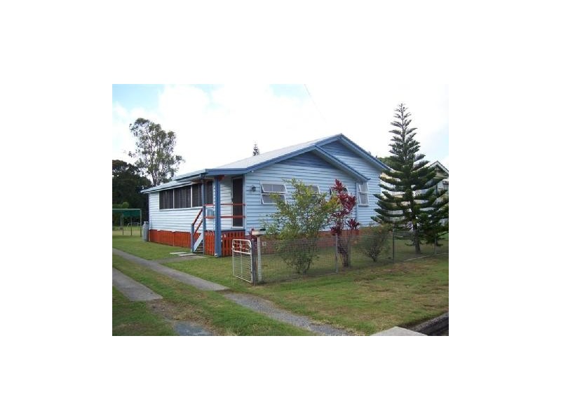 14 Tait Street, West Mackay QLD 4740