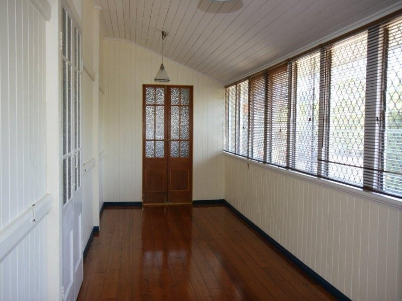 14 Tait Street, West Mackay QLD 4740