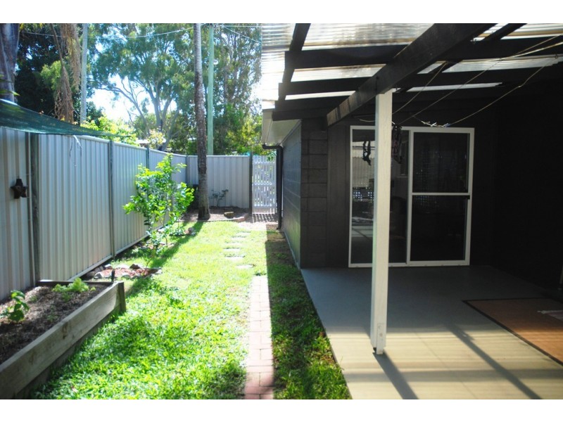 12 Pheasant St, Slade Point QLD 4740