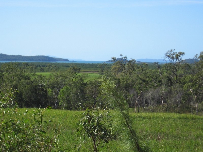 121 Borg’s Access Rd, Seaforth QLD 4741