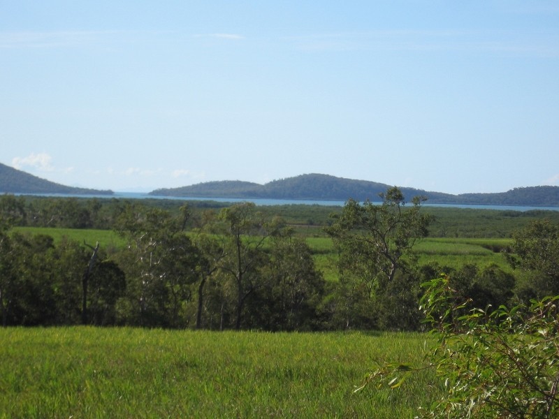 121 Borg’s Access Rd, Seaforth QLD 4741