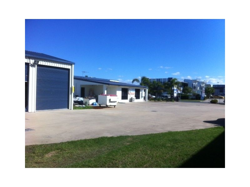 13 Transport Avenue, Paget QLD 4740