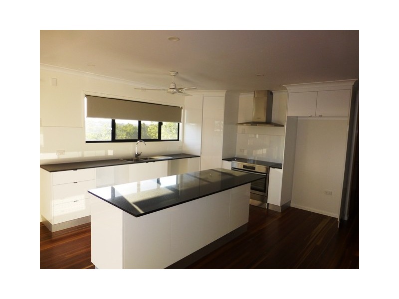 5 Ian Wood Drive, Dolphin Heads QLD 4740