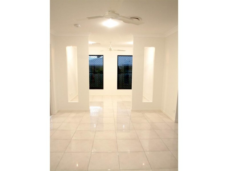 12 Rosemoor Court, Glenella QLD 4740